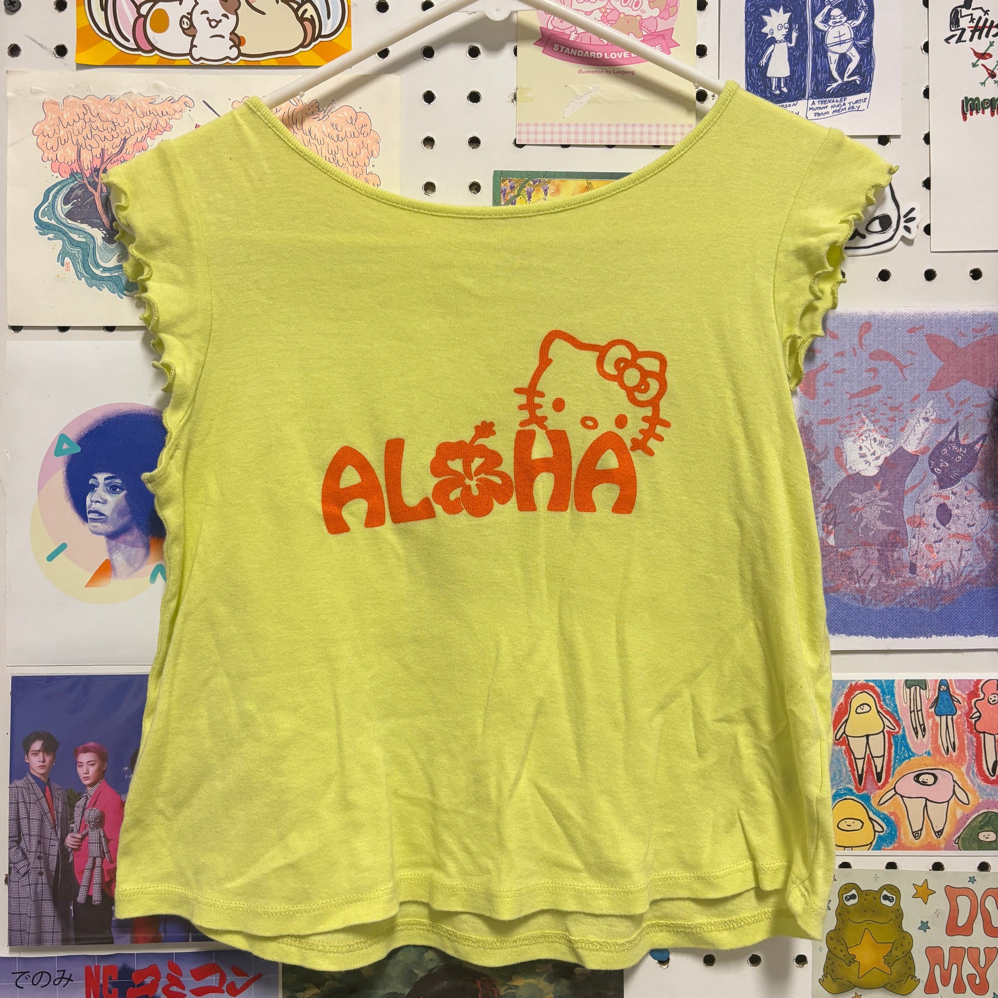 Aloha Kitty Shirt - Size Medium