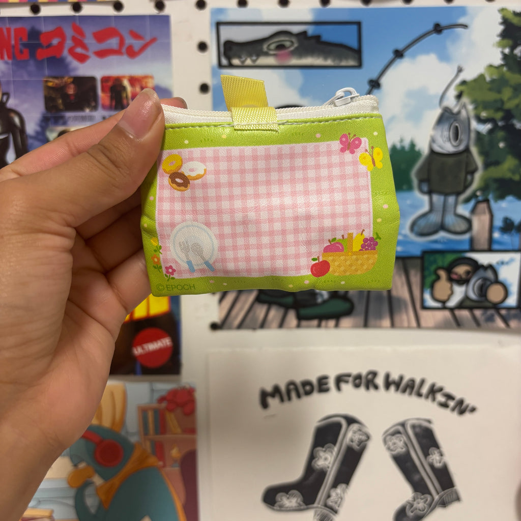 Sylvanian Baby Carrying Pouch v4